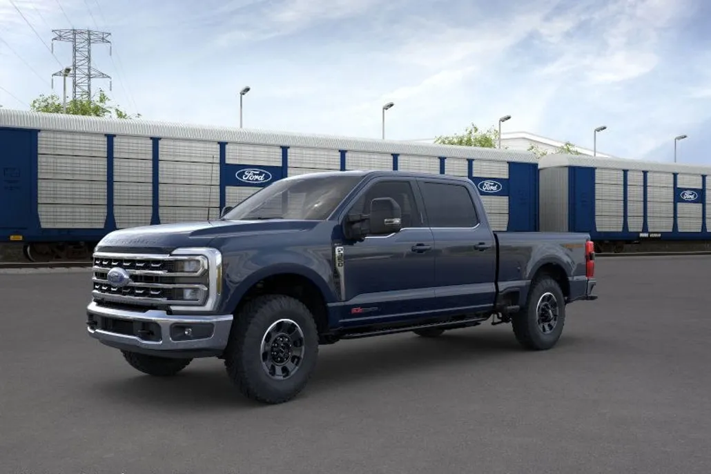 2025 Ford F-350 Lariat photo 1