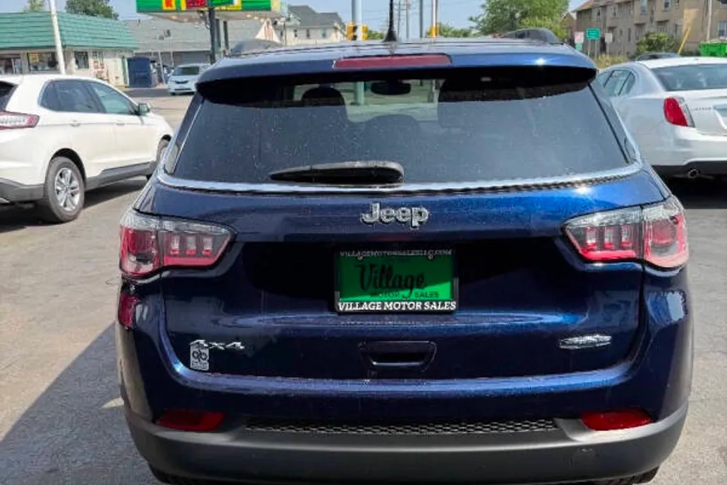 2017 Jeep Compass North Edition Latitude photo 1