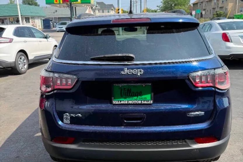 2017 Jeep Compass North Edition Latitude photo 1