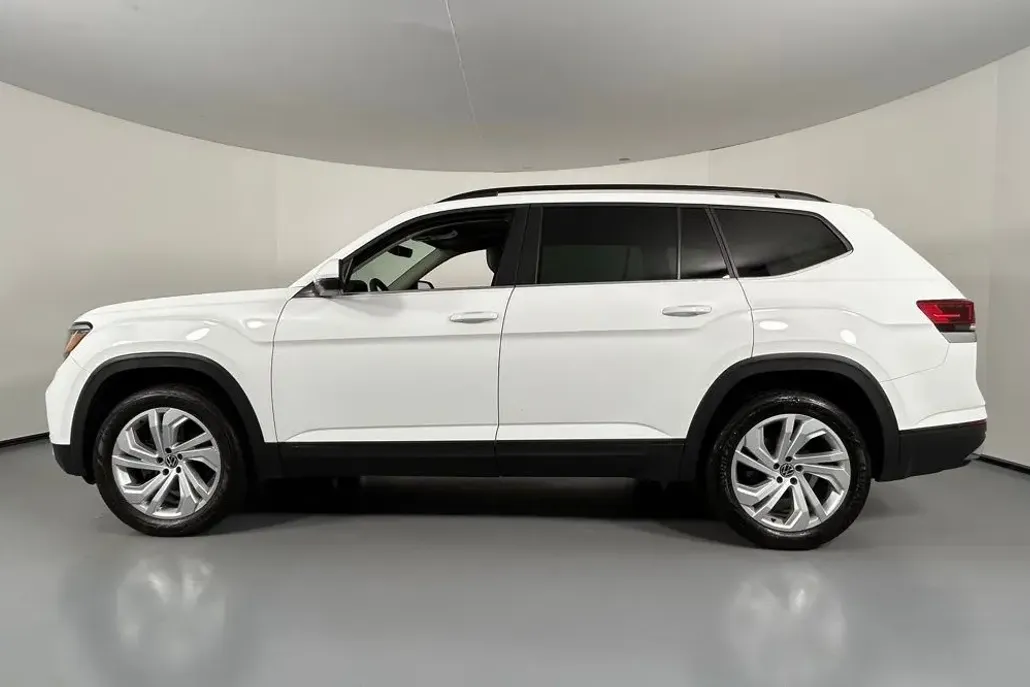 2022 Volkswagen Atlas V6 SE Technology photo 1