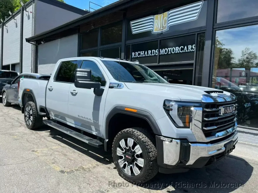 2025 Gmc Sierra HD SLE photo 1