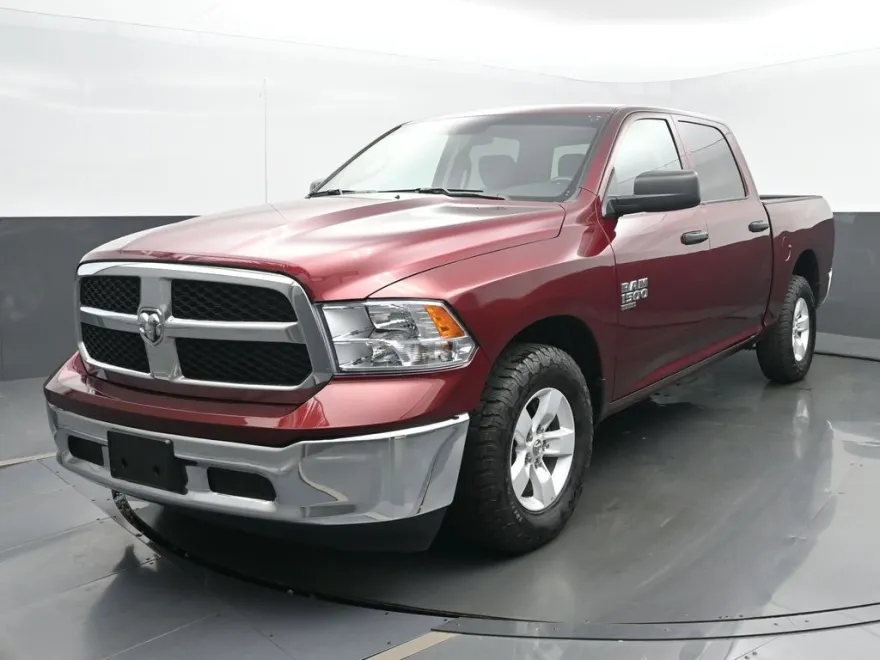 2022 Ram 1500 Classic SLT photo 1