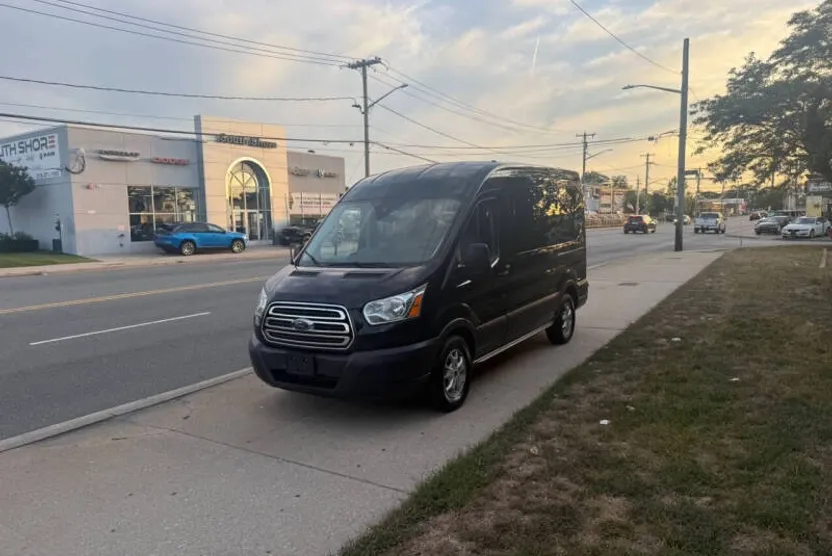 2015 Ford Transit XL photo 1