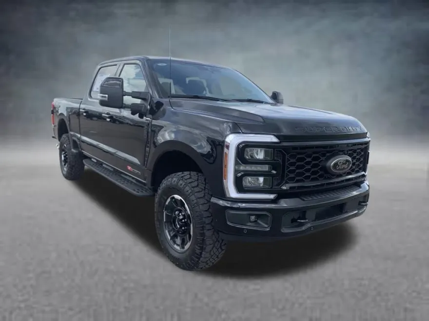 2025 Ford F-250 Lariat photo 1