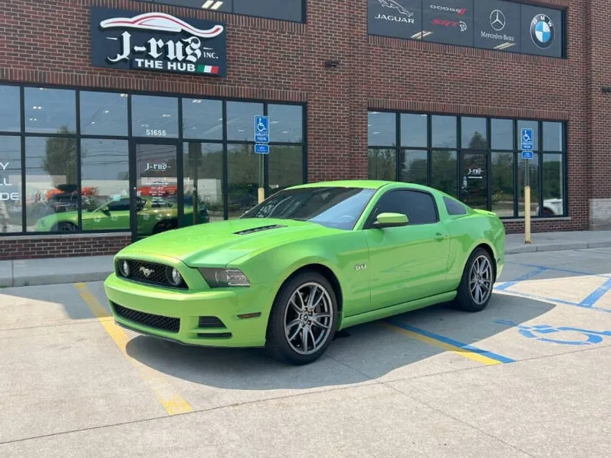 2014 Ford Mustang GT photo 1