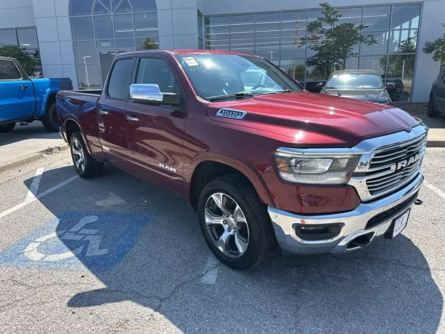 2019 Ram 1500 Laramie photo 1