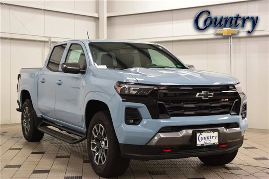 2025 Chevrolet Colorado Z71 photo 1