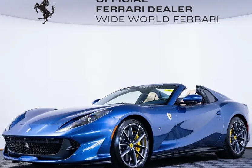 2021 Ferrari 812 GTS Base photo 1