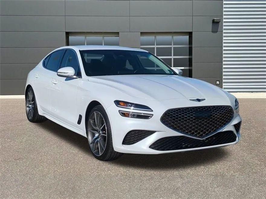 2023 Genesis G70 2.0T Sport Prestige photo 1