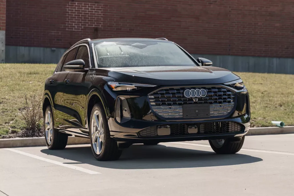 2025 Audi Q5 Premium Plus photo 1