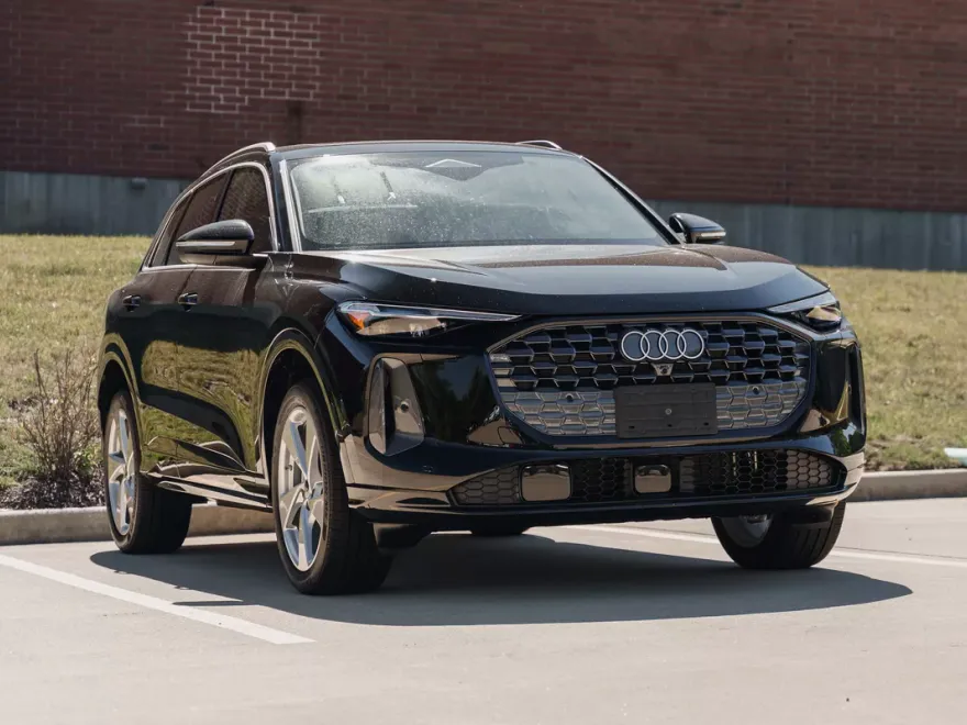 2025 Audi Q5 Premium Plus photo 1
