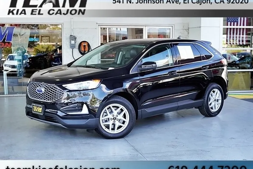 2023 Ford Edge SEL photo 1