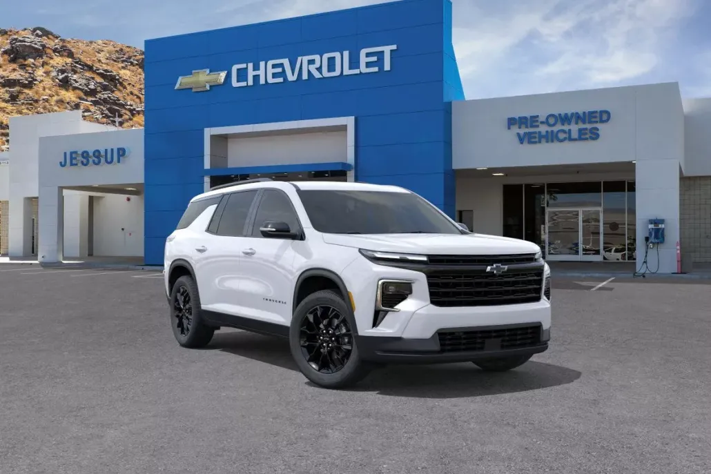 2026 Chevrolet Traverse photo 1