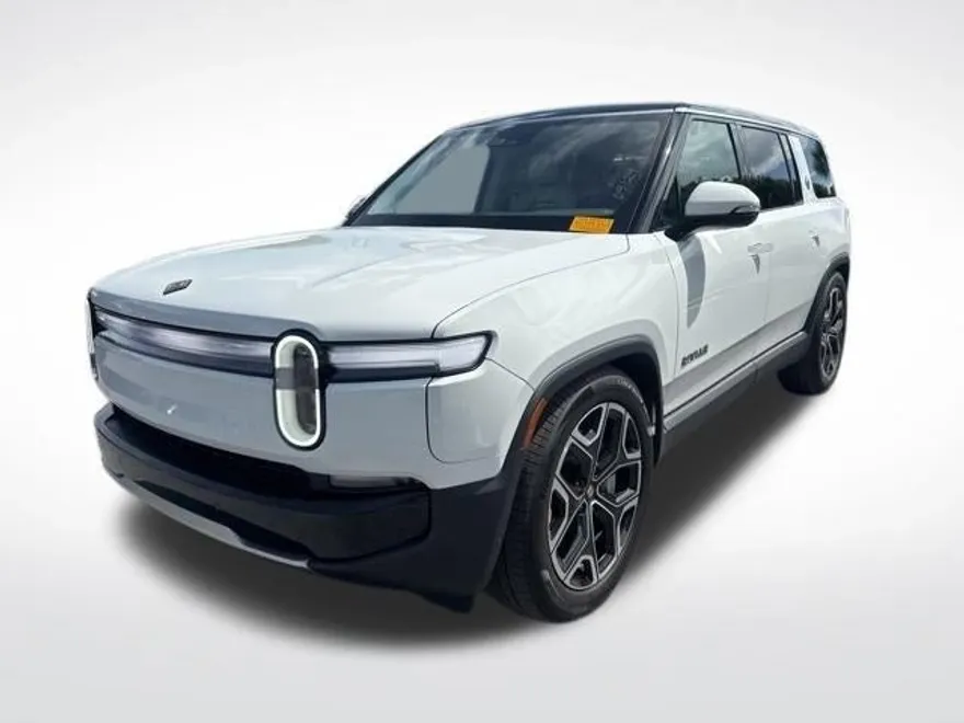 2025 Rivian R1S Adventure photo 1