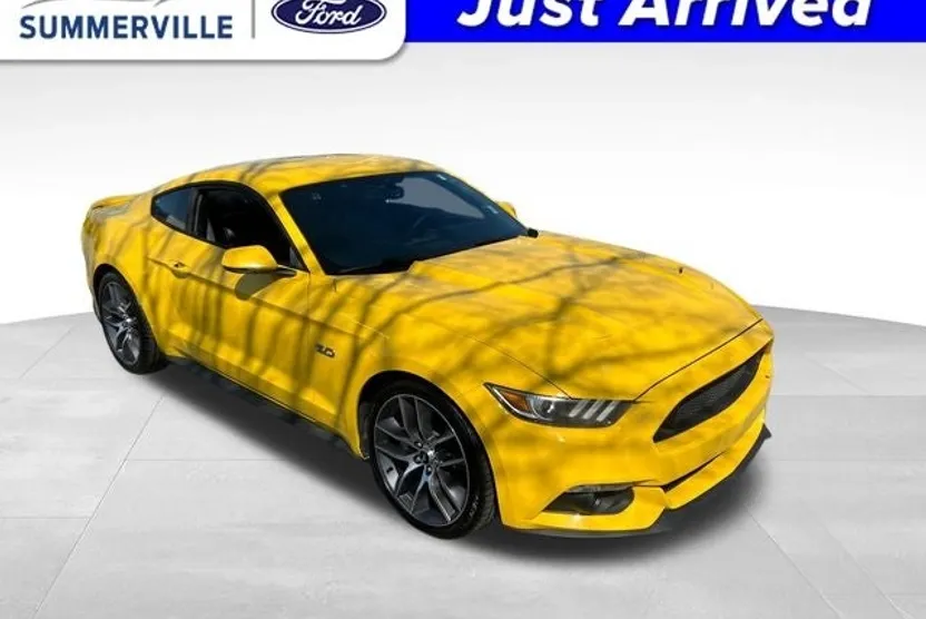 2015 Ford Mustang GT Premium photo 1