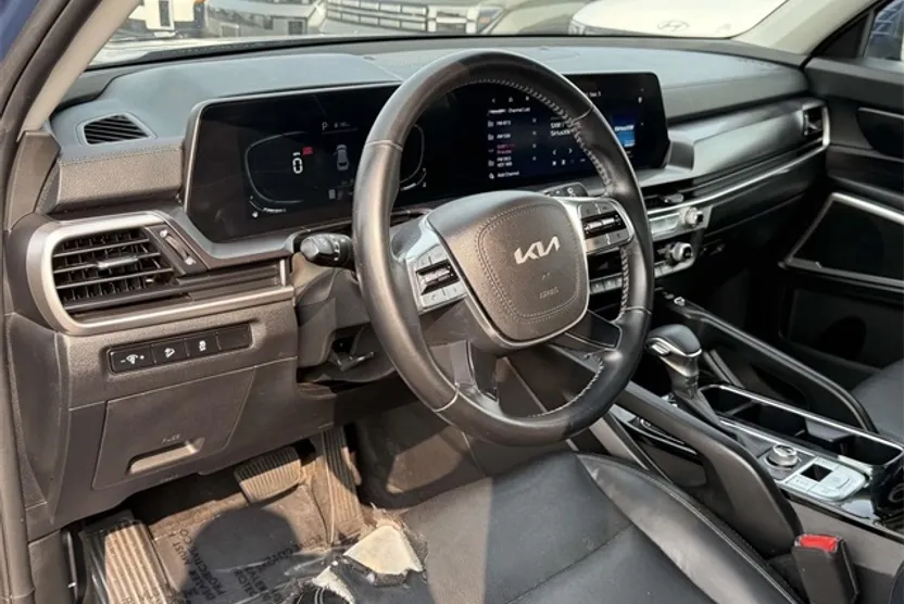 2023 Kia Telluride S photo 1