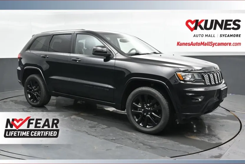 2019 Jeep Grand Cherokee Altitude photo 1