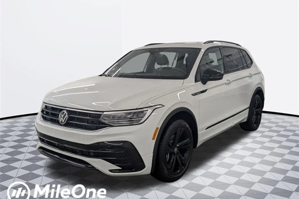 2024 Volkswagen Tiguan SE R-Line Black photo 1