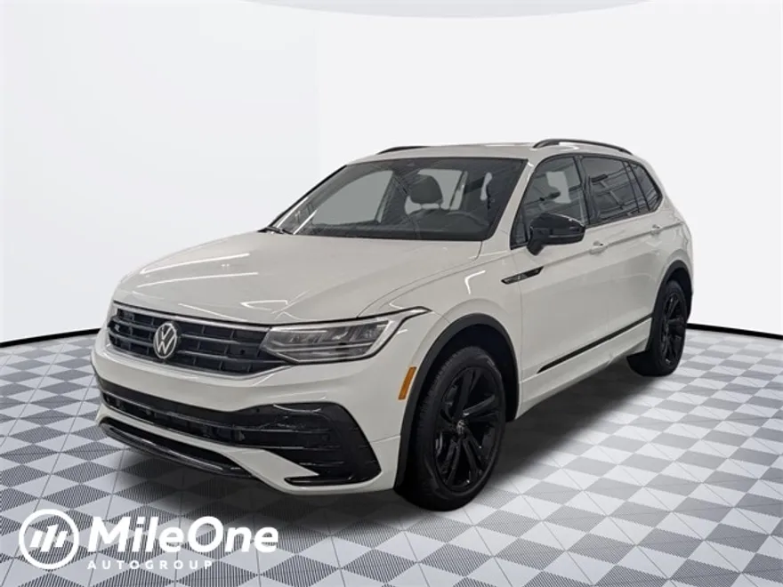 2024 Volkswagen Tiguan SE R-Line Black photo 1