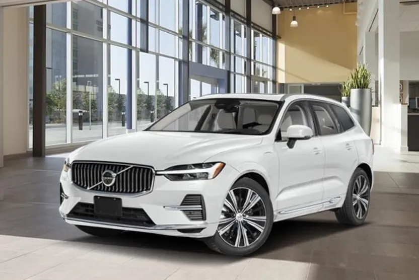 2025 Volvo XC60 Hybrid T8 Plus photo 1