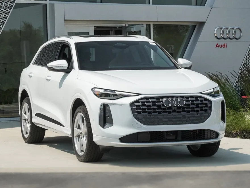 2025 Audi Q5 Premium Plus photo 1