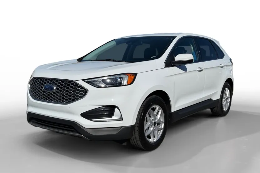 2024 Ford Edge SEL photo 1