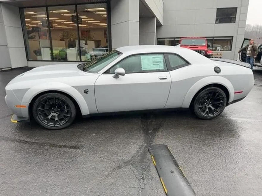 2023 Dodge Challenger SRT8 Hellcat Widebody photo 1