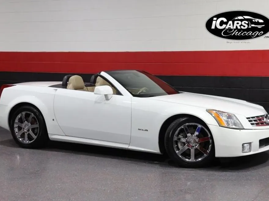 2008 Cadillac XLR photo 1