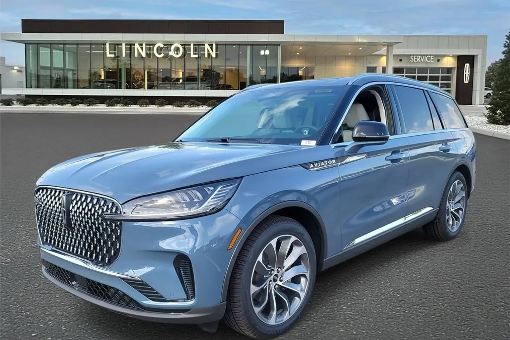 2025 Lincoln Aviator Premiere photo 1