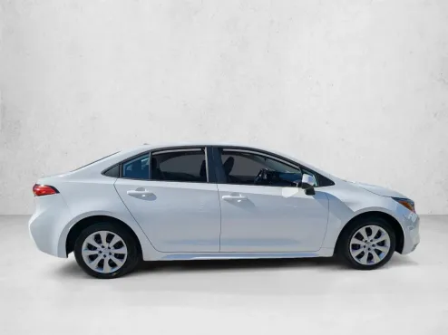 2023 Toyota Corolla LE photo 4