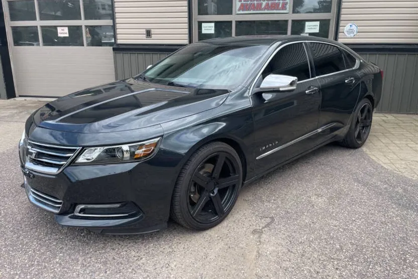 2015 Chevrolet Impala LTZ photo 1