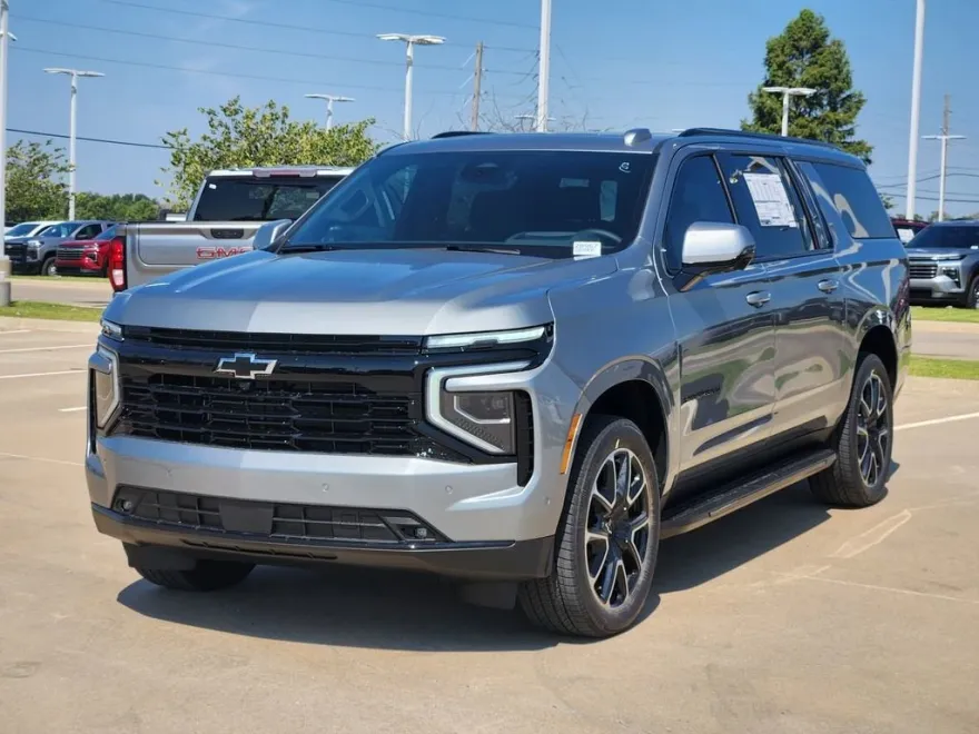 2026 Chevrolet Suburban RST photo 1