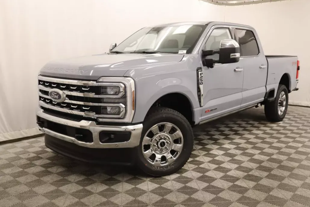 2025 Ford F-250 Lariat photo 1