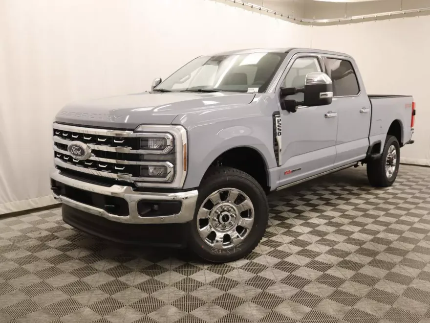 2025 Ford F-250 Lariat photo 1