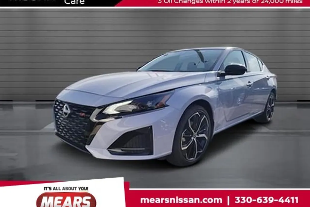 2025 Nissan Altima 2.5 SR photo 1