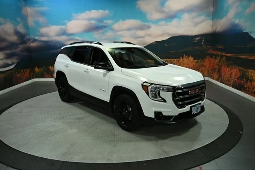 2023 Gmc Terrain AT4 photo 1