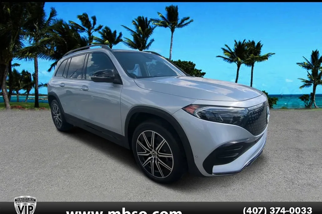 2024 Mercedes Benz EQB 300 4MATIC photo 1