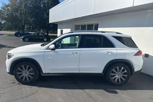 2024 Mercedes Benz GLE 450 4MATIC photo 2