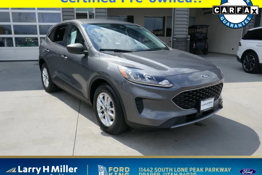 2022 Ford Escape SE Hybrid photo 1