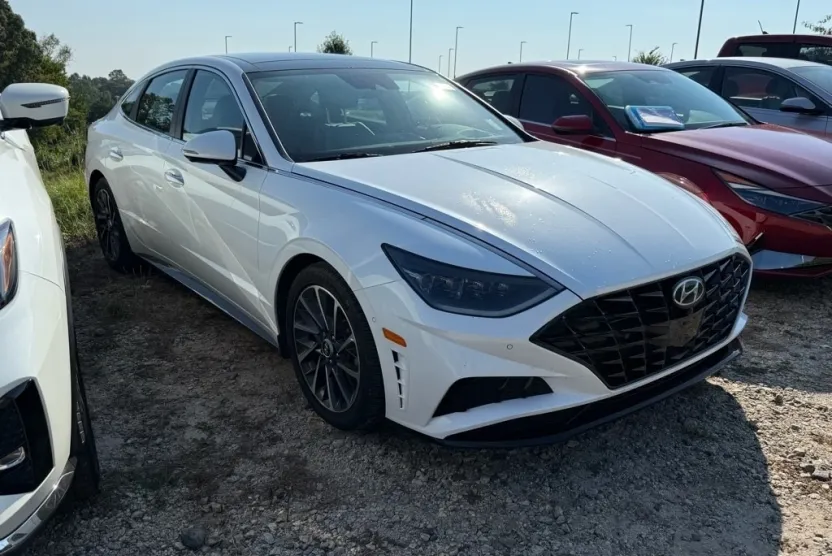 2022 Hyundai Sonata Limited photo 1