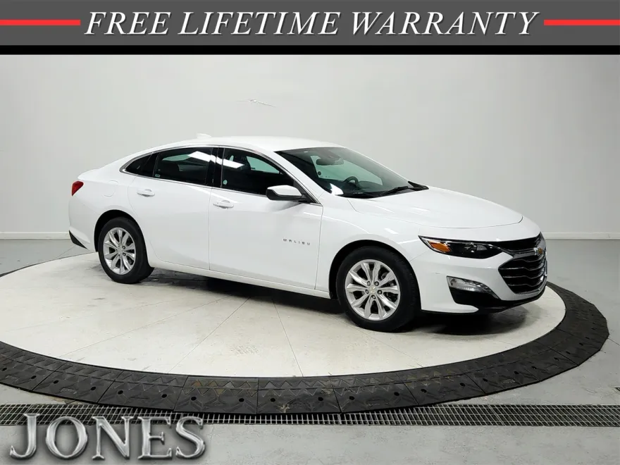 2024 Chevrolet Malibu 1LT photo 1