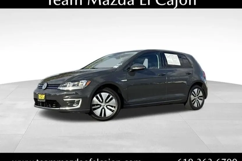 2019 Volkswagen e-Golf SE photo 1