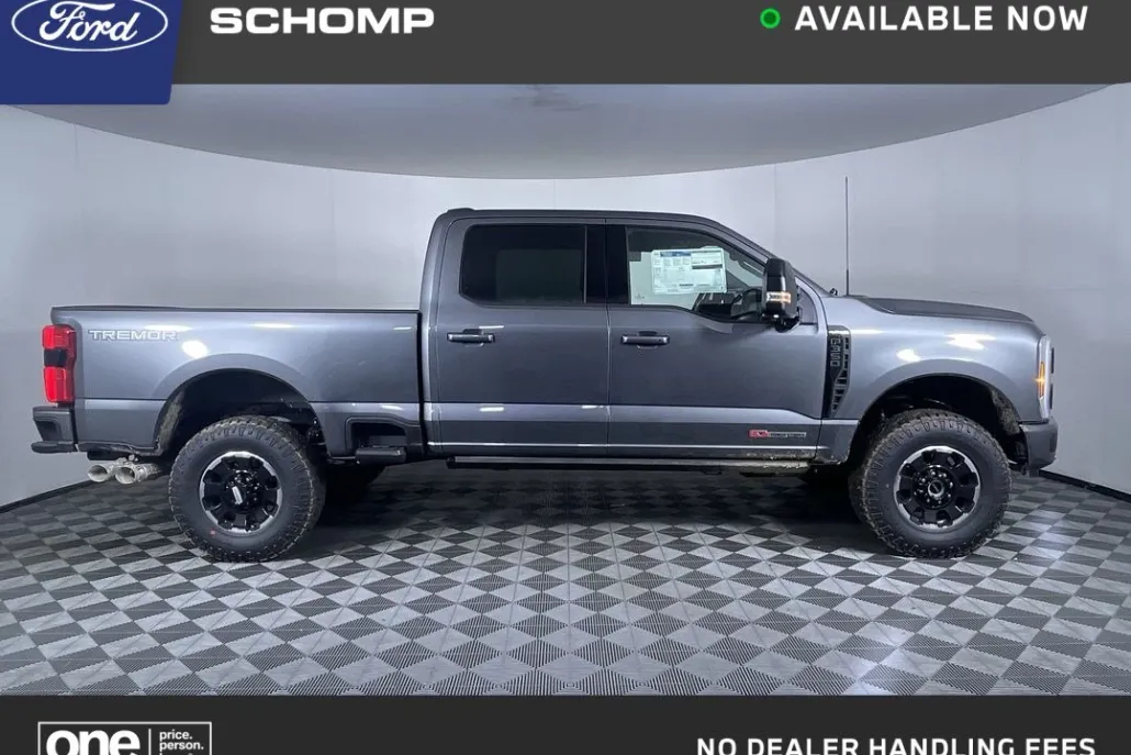 2025 Ford F-350 Platinum photo 1