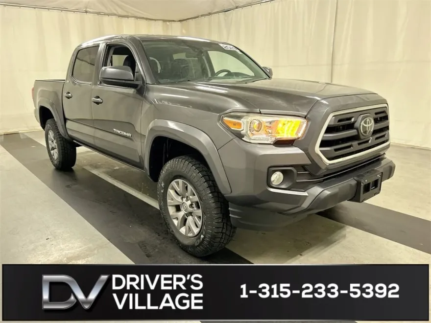 2019 Toyota Tacoma SR5 V6 photo 1