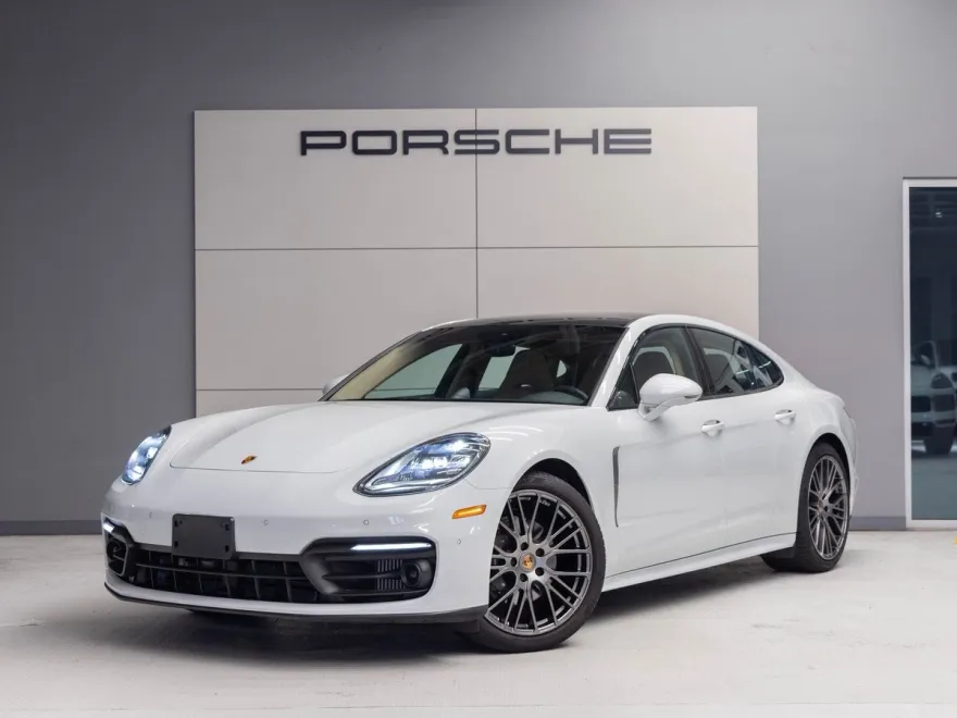 2023 Porsche Panamera 4 Platinum photo 1
