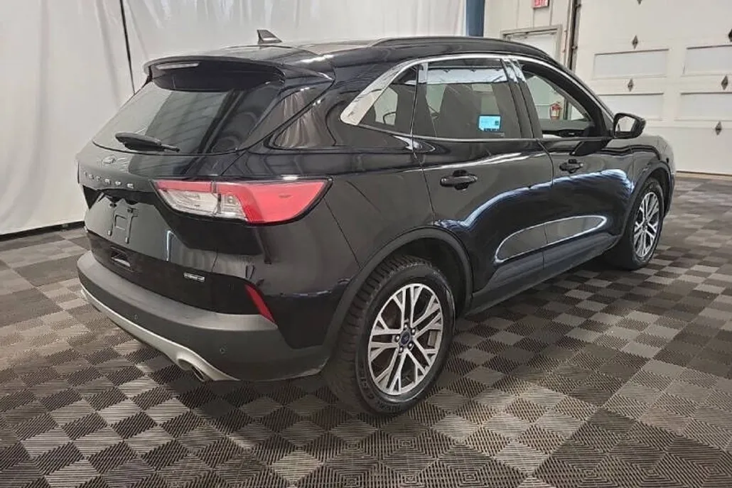 2021 Ford Escape Hybrid SEL photo 1