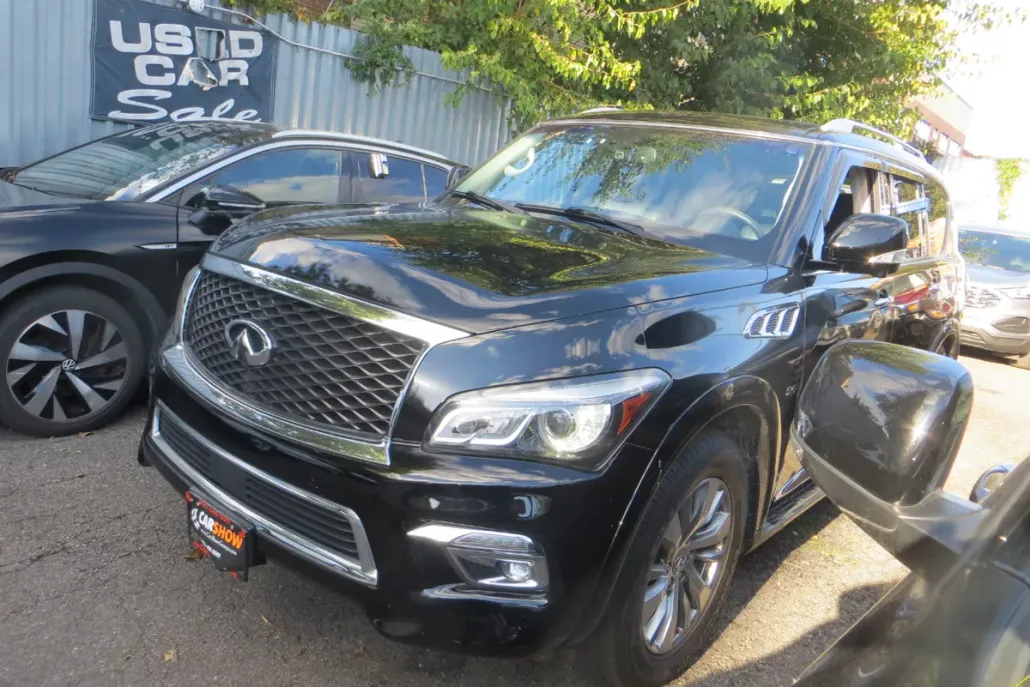 2016 Infiniti QX80 Limited photo 1