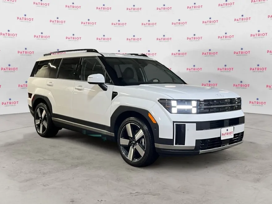 2025 Hyundai Santa Fe Limited photo 1