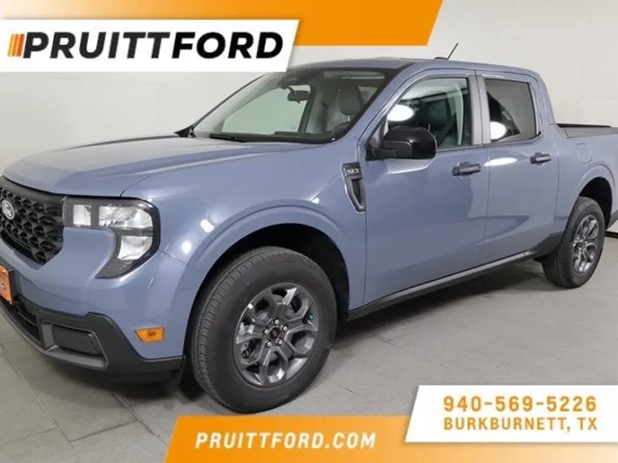2025 Ford Maverick XLT photo 1