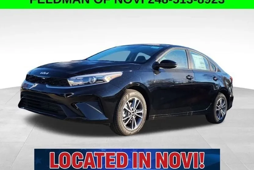 2024 Kia Forte LXS photo 1